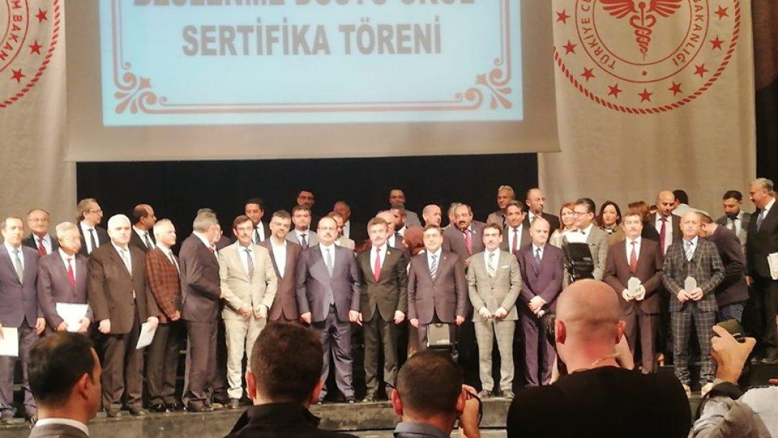 Beyaz Bayrak ve Beslenme Dostu Sertifika Töreni Merinos Atatürk Kültür Kongre Merkezinde Yapıldı